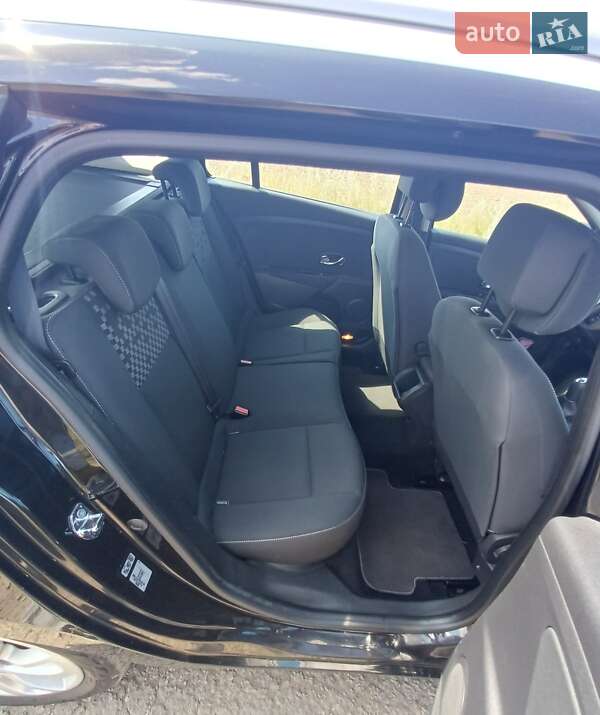 Универсал Renault Megane 2012 в 