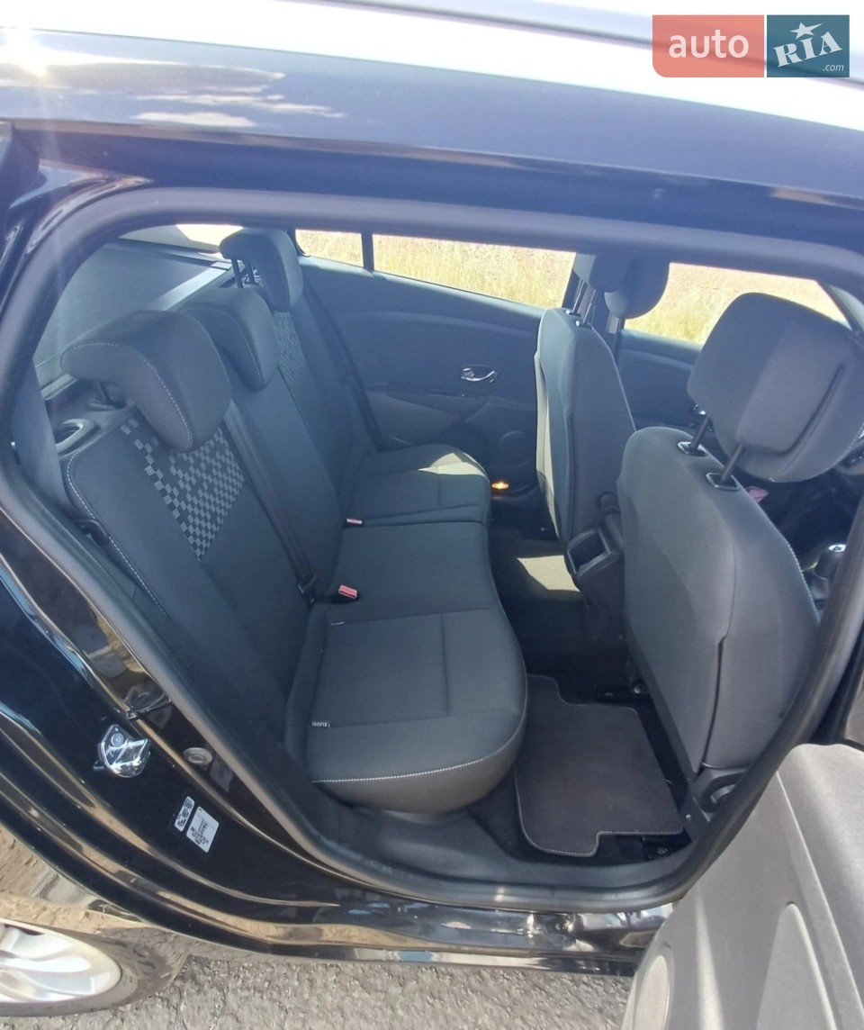 2011 Renault Megane - мініатюра 16