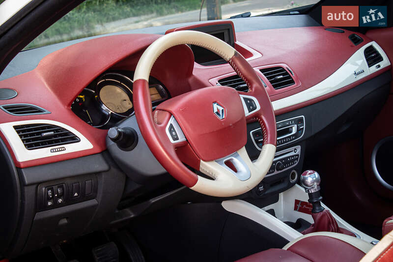 Кабриолет Renault Megane 2012 в Львове