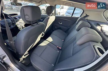 Хэтчбек Renault Megane 2009 в 