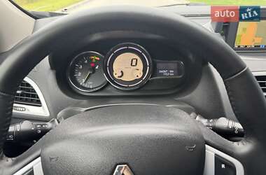 Универсал Renault Megane 2011 в 