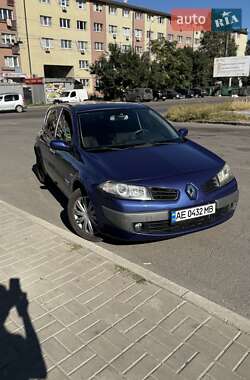 Хэтчбек Renault Megane 2004 в 