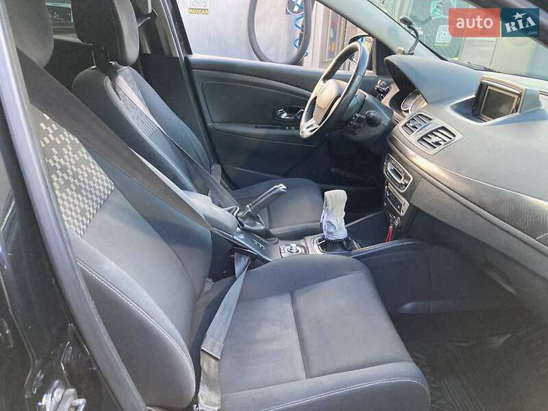 Хетчбек Renault Megane 2013 в Дніпрі фото 15 Хетчбек Renault Megane 2013 в Дніпрі