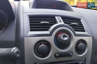 Универсал Renault Megane 2004 в 