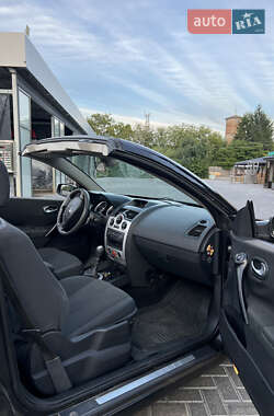 Кабриолет Renault Megane 2005 в 