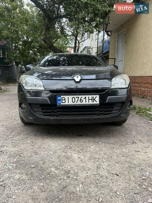 Универсал Renault Megane 2011 в Хороле