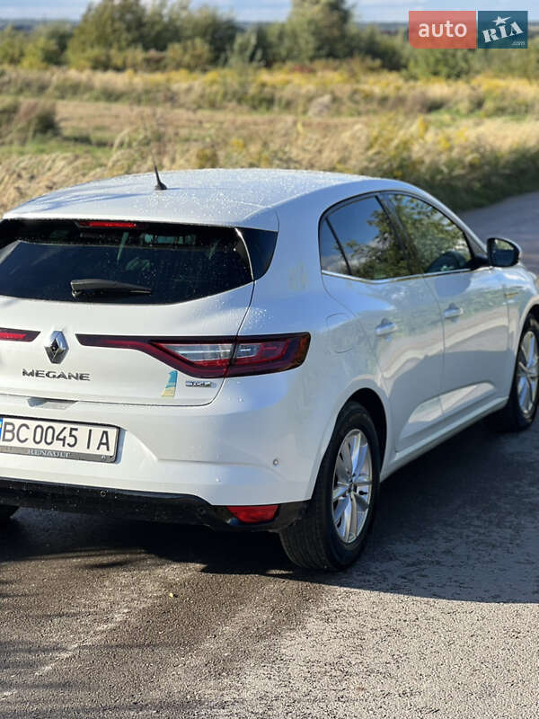 Хэтчбек Renault Megane 2017 в Львове