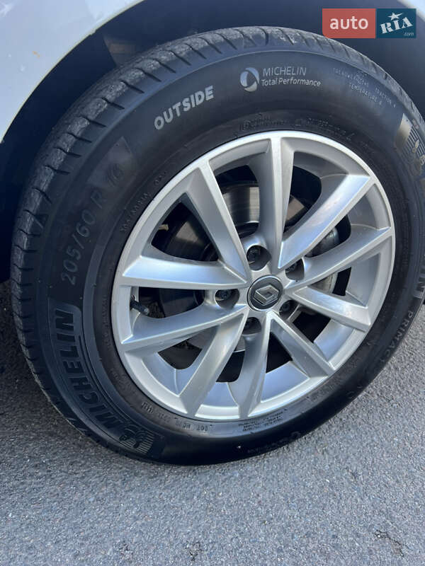 Хэтчбек Renault Megane 2017 в Львове