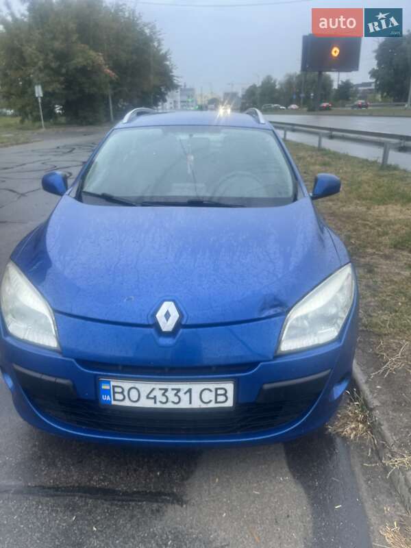 Универсал Renault Megane 2010 в 