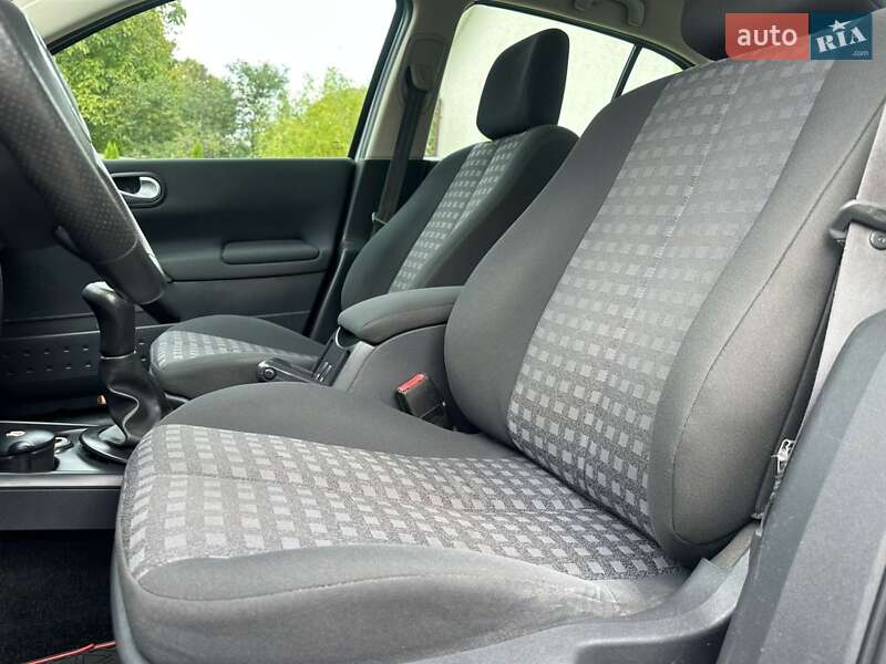 Седан Renault Megane 2007 в Бучаче