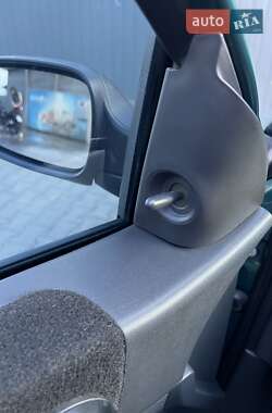Седан Renault Megane 2003 в 