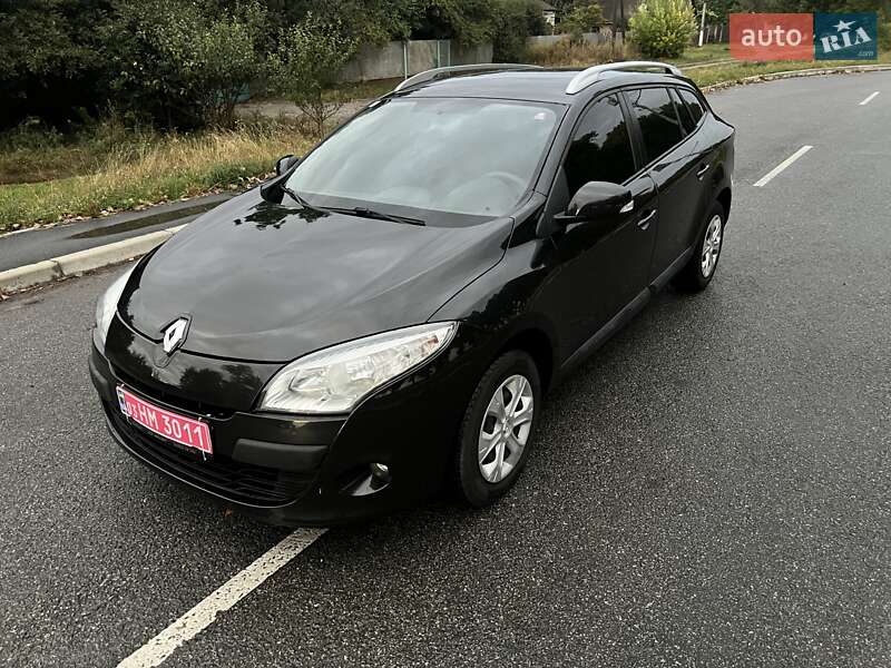 Универсал Renault Megane 2010 в Ромнах фото 23 Универсал Renault Megane 2010 в Ромнах
