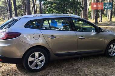 Универсал Renault Megane 2010 в 