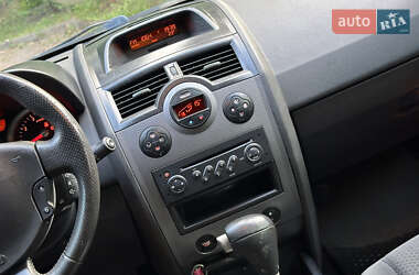 Универсал Renault Megane 2005 в 