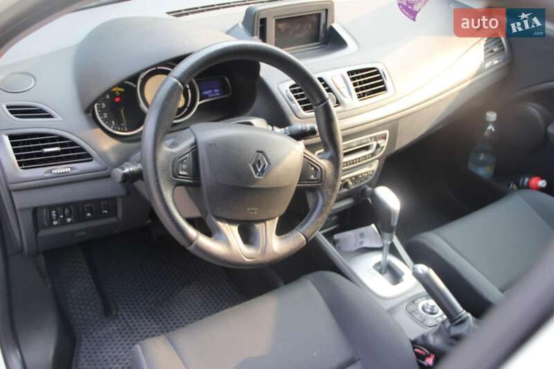 Универсал Renault Megane 2010 в Житомире фото 3 Универсал Renault Megane 2010 в Житомире