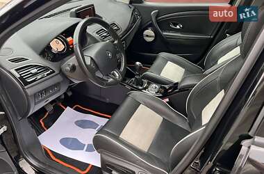 Хэтчбек Renault Megane 2014 в 