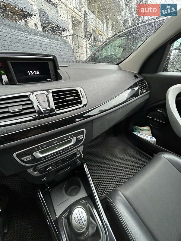Универсал Renault Megane 2012 в Львове фото 23 Универсал Renault Megane 2012 в Львове