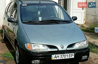 Хэтчбек Renault Megane 1998 в Черновцах