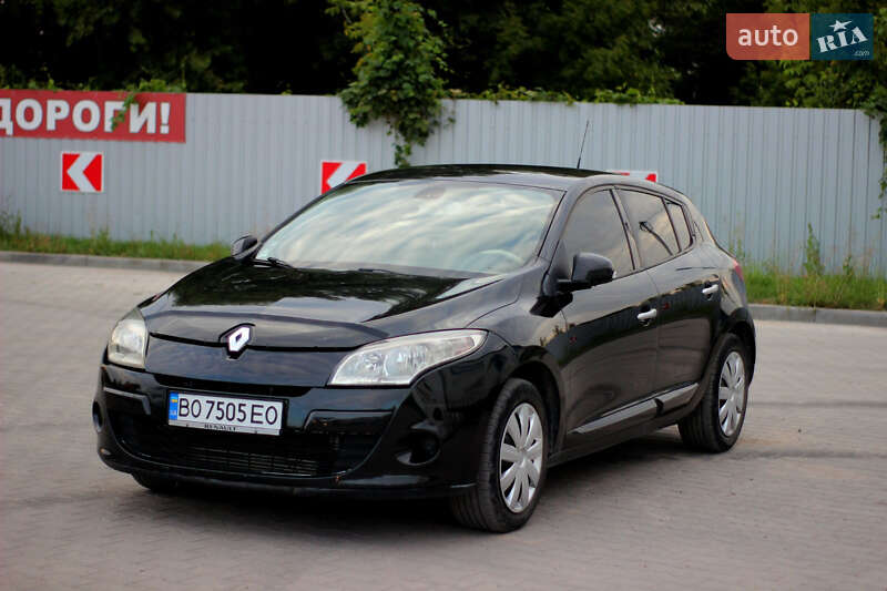 Хэтчбек Renault Megane 2009 в 