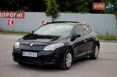 Хэтчбек Renault Megane 2009 в 