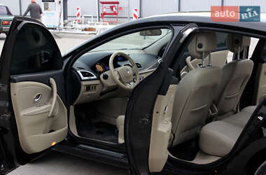 Хэтчбек Renault Megane 2009 в 