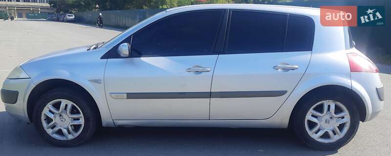 Хетчбек Renault Megane 2004 в Івано-Франківську фото 6 Хетчбек Renault Megane 2004 в Івано-Франківську
