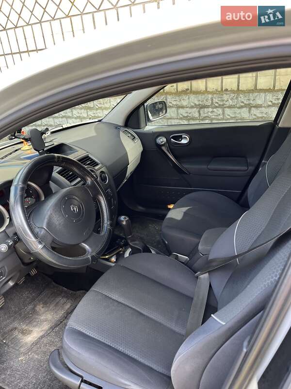 Седан Renault Megane 2005 в Острозі фото 8 Седан Renault Megane 2005 в Острозі