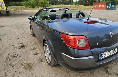 Кабриолет Renault Megane 2006 в  фото 5 Кабриолет Renault Megane 2006 в