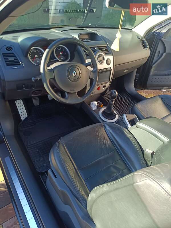 Кабріолет Renault Megane 2008 в Полтаві фото 5 Кабріолет Renault Megane 2008 в Полтаві