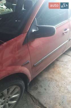 Универсал Renault Megane 2004 в 
