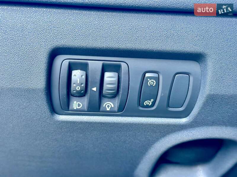 Хэтчбек Renault Megane 2004 в Виннице фото 17 Хэтчбек Renault Megane 2004 в Виннице