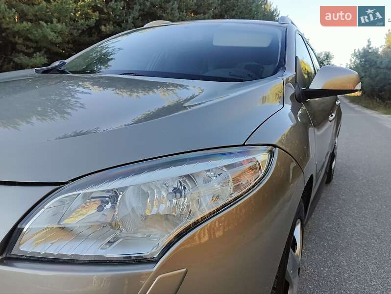 Универсал Renault Megane 2010 в Киеве
