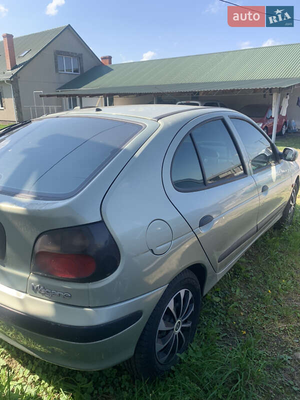 Хэтчбек Renault Megane 1998 в Дубно