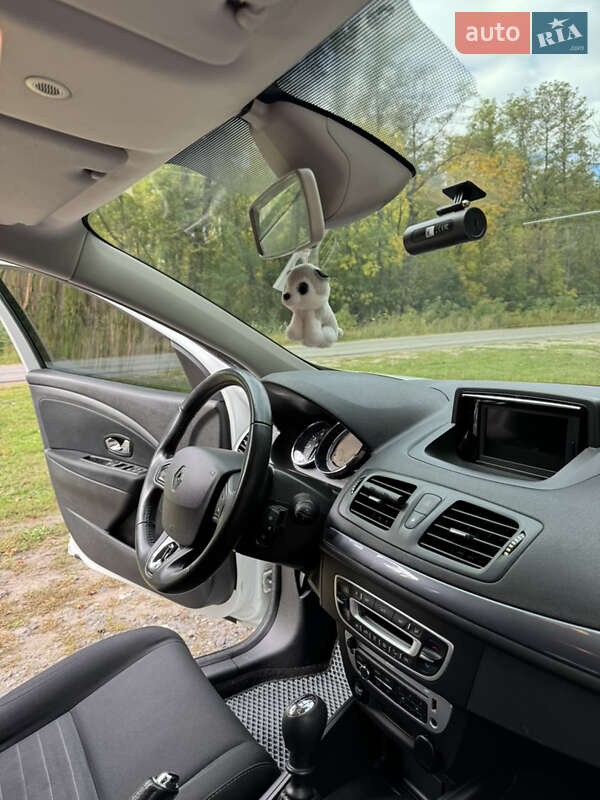 Универсал Renault Megane 2015 в Полтаве фото 13 Универсал Renault Megane 2015 в Полтаве