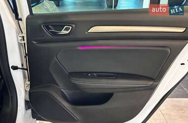 Седан Renault Megane 2018 в 
