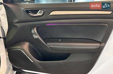 Седан Renault Megane 2018 в 