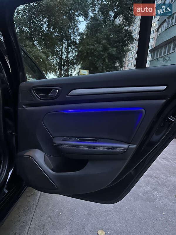 Універсал Renault Megane 2019 в Києві фото 48 Універсал Renault Megane 2019 в Києві