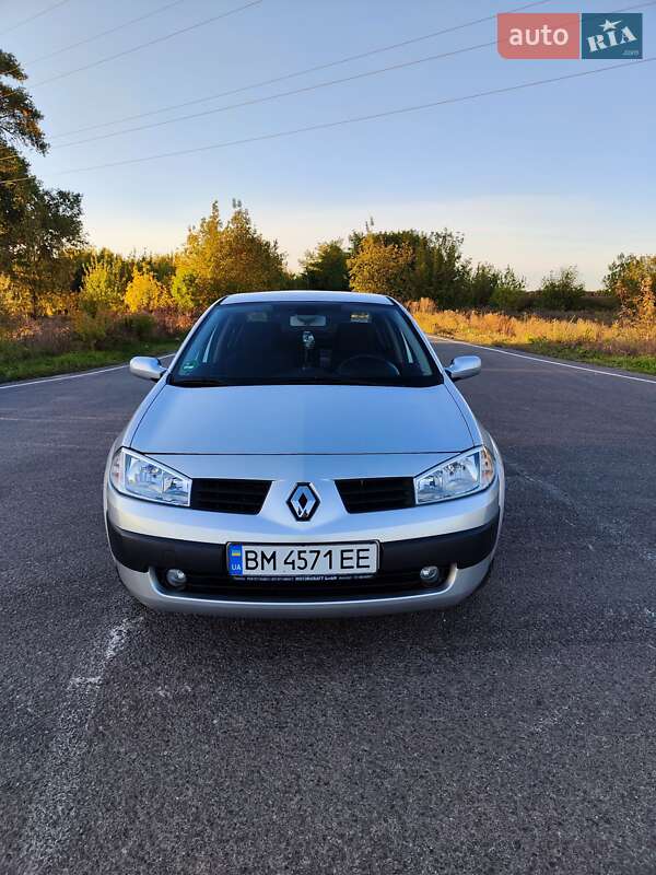 Седан Renault Megane 2005 в Ромнах