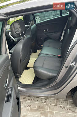 Универсал Renault Megane 2011 в 