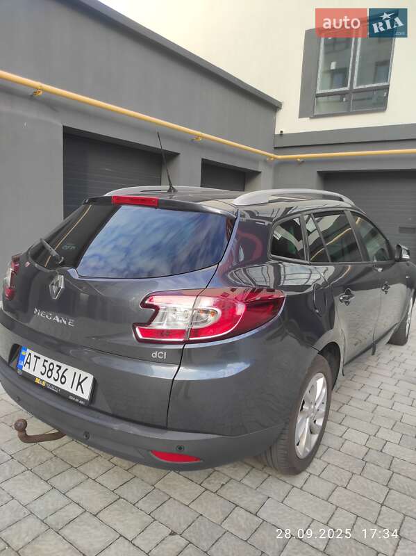 Универсал Renault Megane 2015 в Ивано-Франковске фото 7 Универсал Renault Megane 2015 в Ивано-Франковске