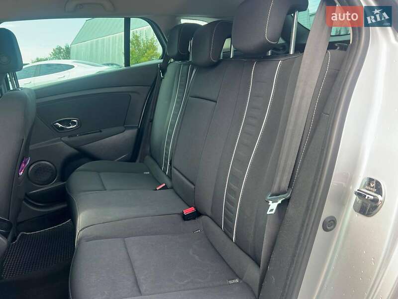 Універсал Renault Megane 2013 в Львові фото 30 Універсал Renault Megane 2013 в Львові