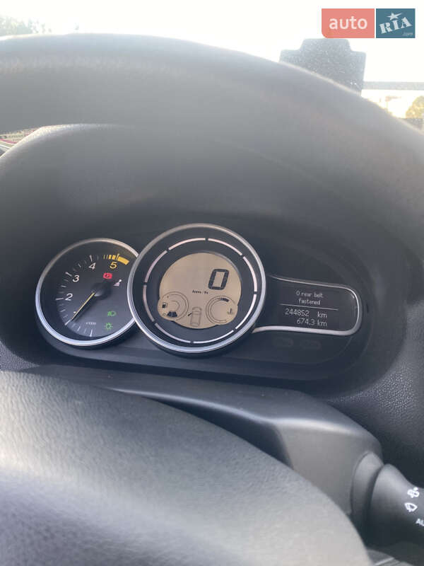 Универсал Renault Megane 2011 в Житомире фото 26 Универсал Renault Megane 2011 в Житомире