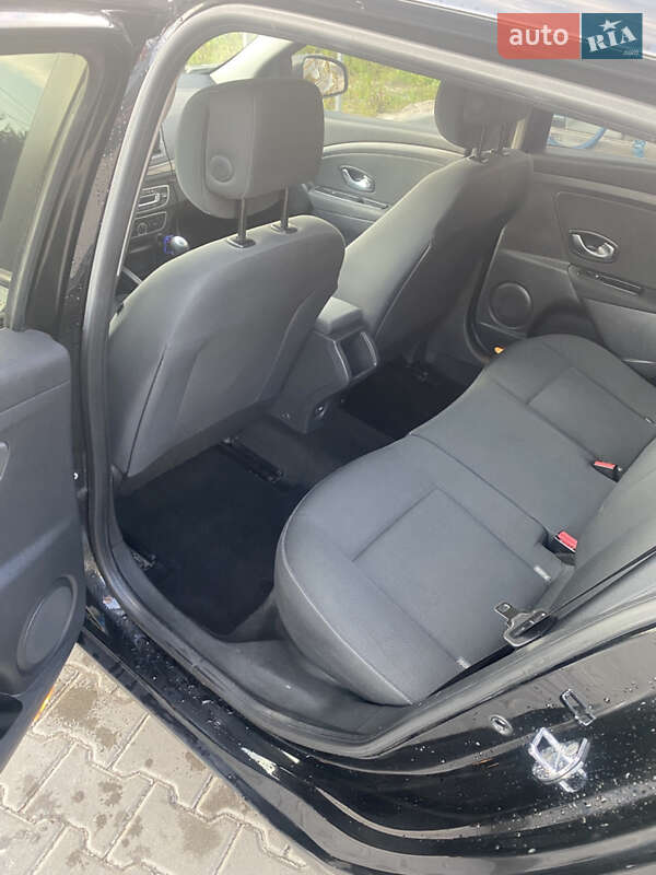 Универсал Renault Megane 2011 в Житомире фото 24 Универсал Renault Megane 2011 в Житомире