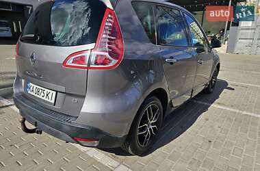 Универсал Renault Megane 2011 в 