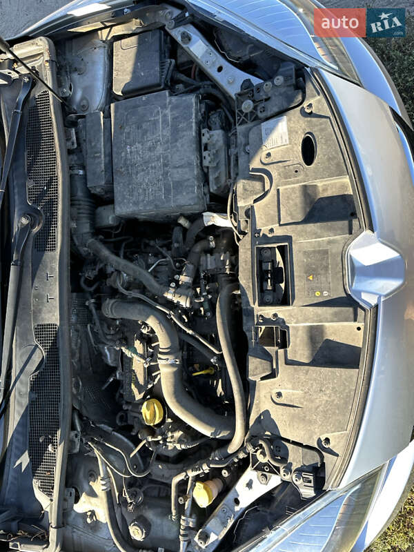 Хэтчбек Renault Megane 2013 в Кременчуге фото 12 Хэтчбек Renault Megane 2013 в Кременчуге