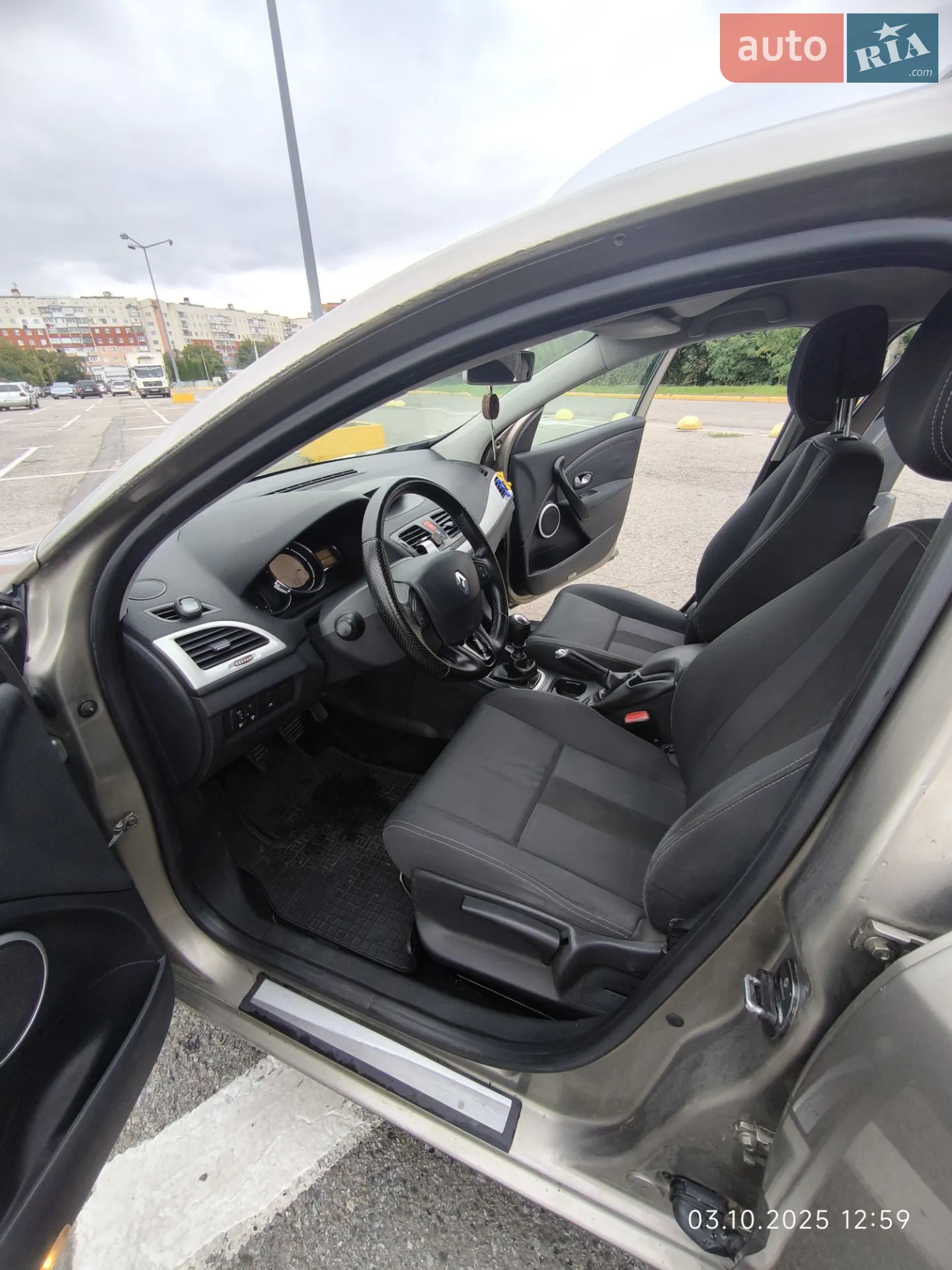 2011 Renault Megane - мініатюра 16