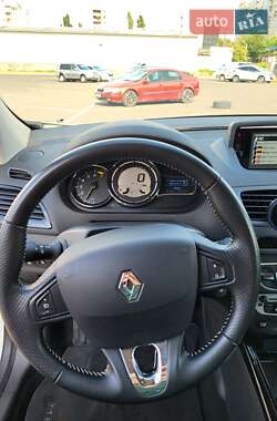 Хэтчбек Renault Megane 2014 в 