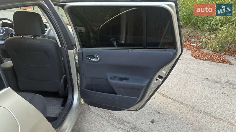 Универсал Renault Megane 2007 в Кривом Роге фото 26 Универсал Renault Megane 2007 в Кривом Роге