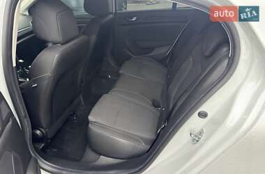 Седан Renault Megane 2020 в 