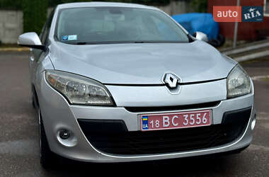 Хэтчбек Renault Megane 2009 в 